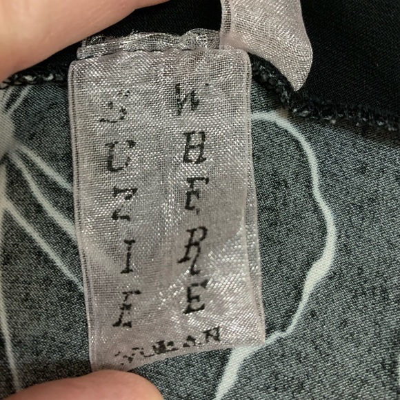 MAKE OFFER🌺🖤Suzie Where casual blouse🖤🌺 - Picture 4 of 4